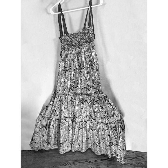 Bebe Black & White Ruched top Dress with gathered tiers Size XS - Picture 1 of 6